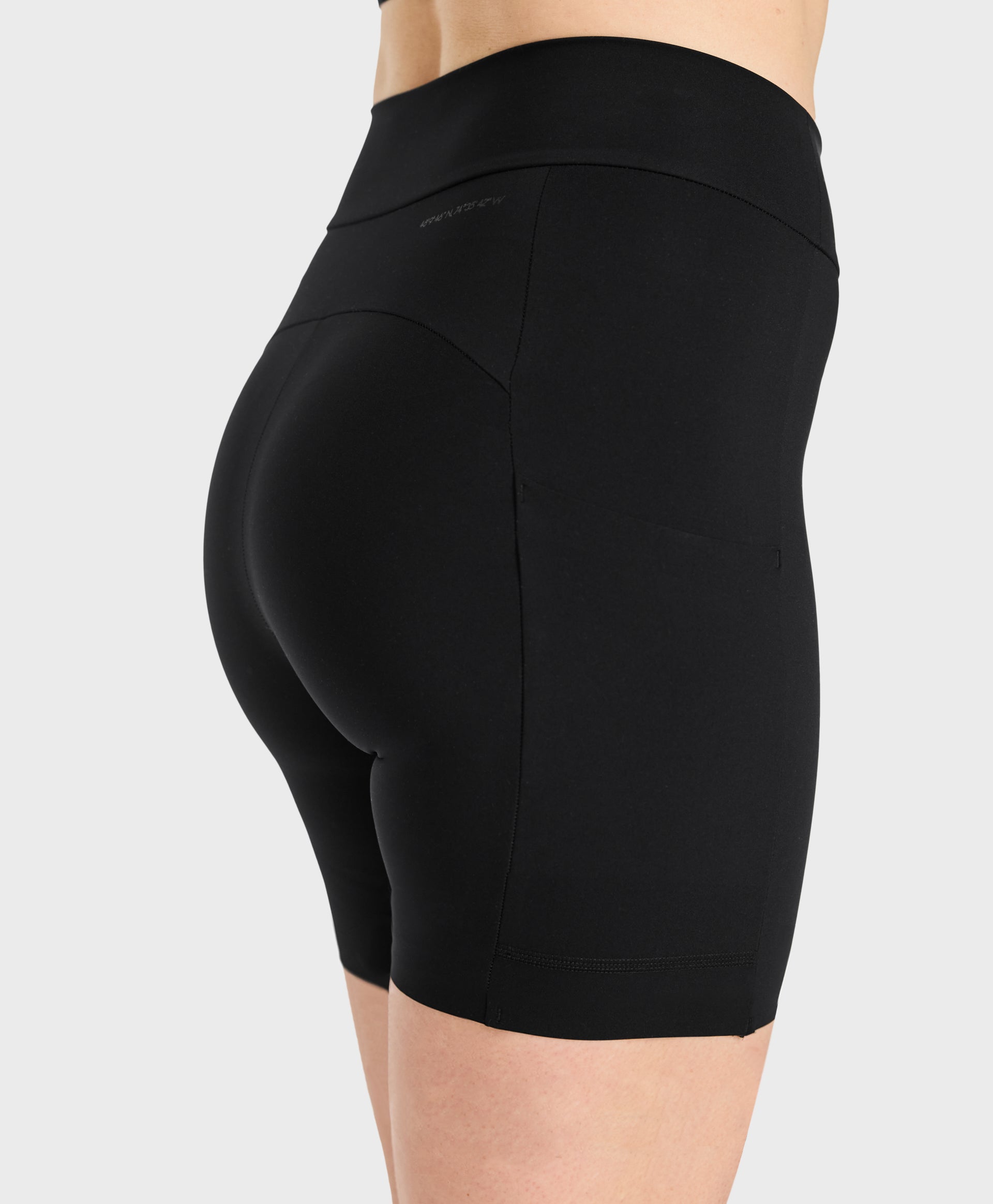 Women's Informal Short 6''